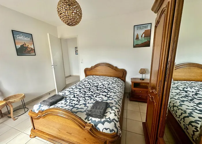 Spacieux Avec Balcon - A 50m De La *