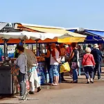 Spacieux Avec Balcon - A 50m De La * Courseulles-sur-Mer