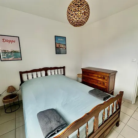 Apartament Spacieux Avec Balcon - A 50m De La