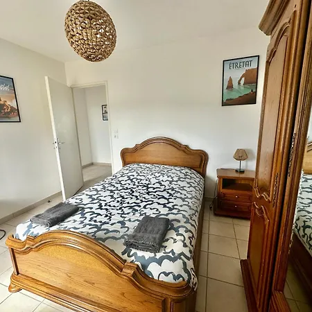 Spacieux Avec Balcon - à 50m De La *