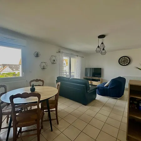 Spacieux Avec Balcon - à 50m De La Courseulles-sur-Mer