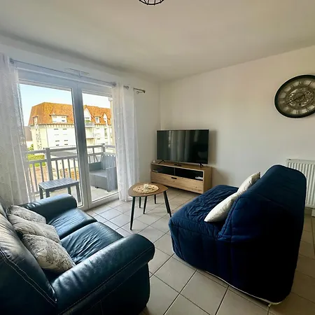 아파트 Spacieux Avec Balcon - A 50m De La 쿠르쇨 쉬르 메르