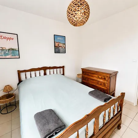 Apartment Spacieux Avec Balcon - A 50m De La Courseulles-sur-Mer