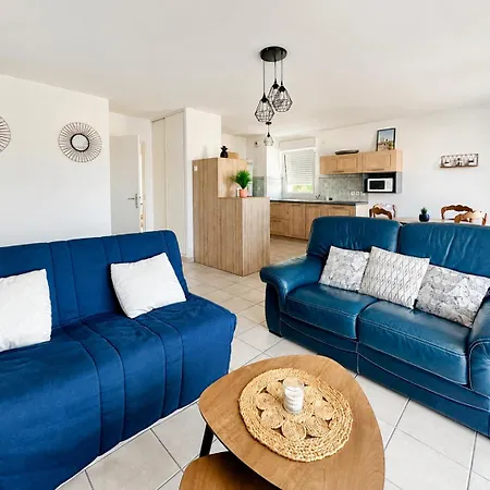 Apartment Spacieux Avec Balcon - A 50m De La