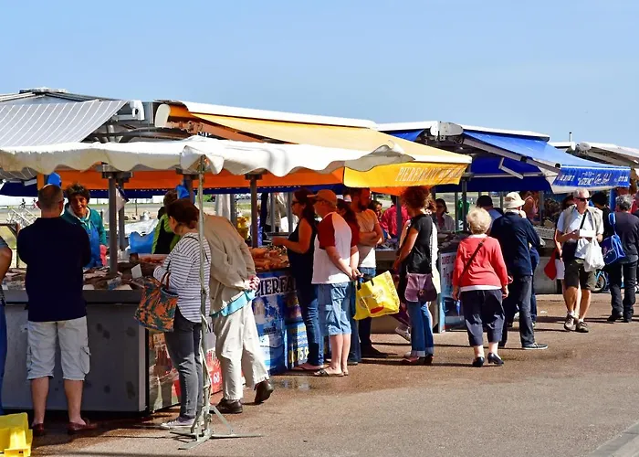 Spacieux Avec Balcon - A 50m De La * Courseulles-sur-Mer